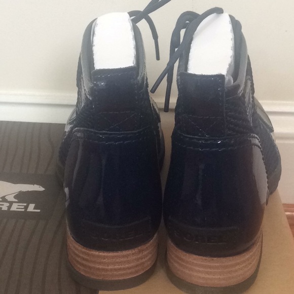 🆕 SOREL navy mesh boots- size 8 - Picture 5 of 8